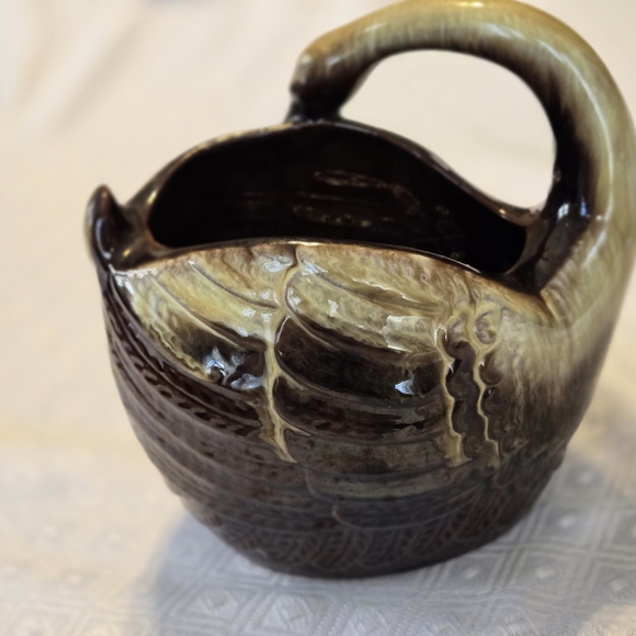Norcrest Other - Beautiful Norcrest swan bowl flower vase brown and cream E789 never used